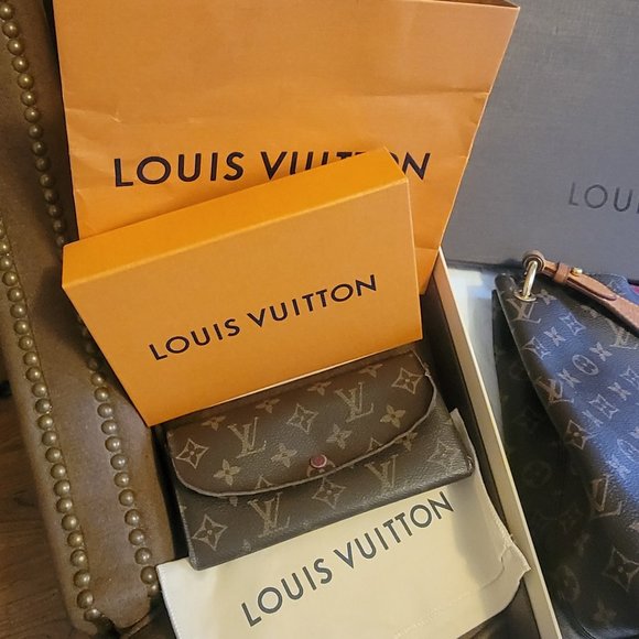 Graceful PM, Emilie Wallet. Box, Storage & Shopping Bags for both items - Picture 6 of 8